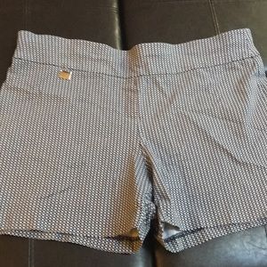 Shorts size 22